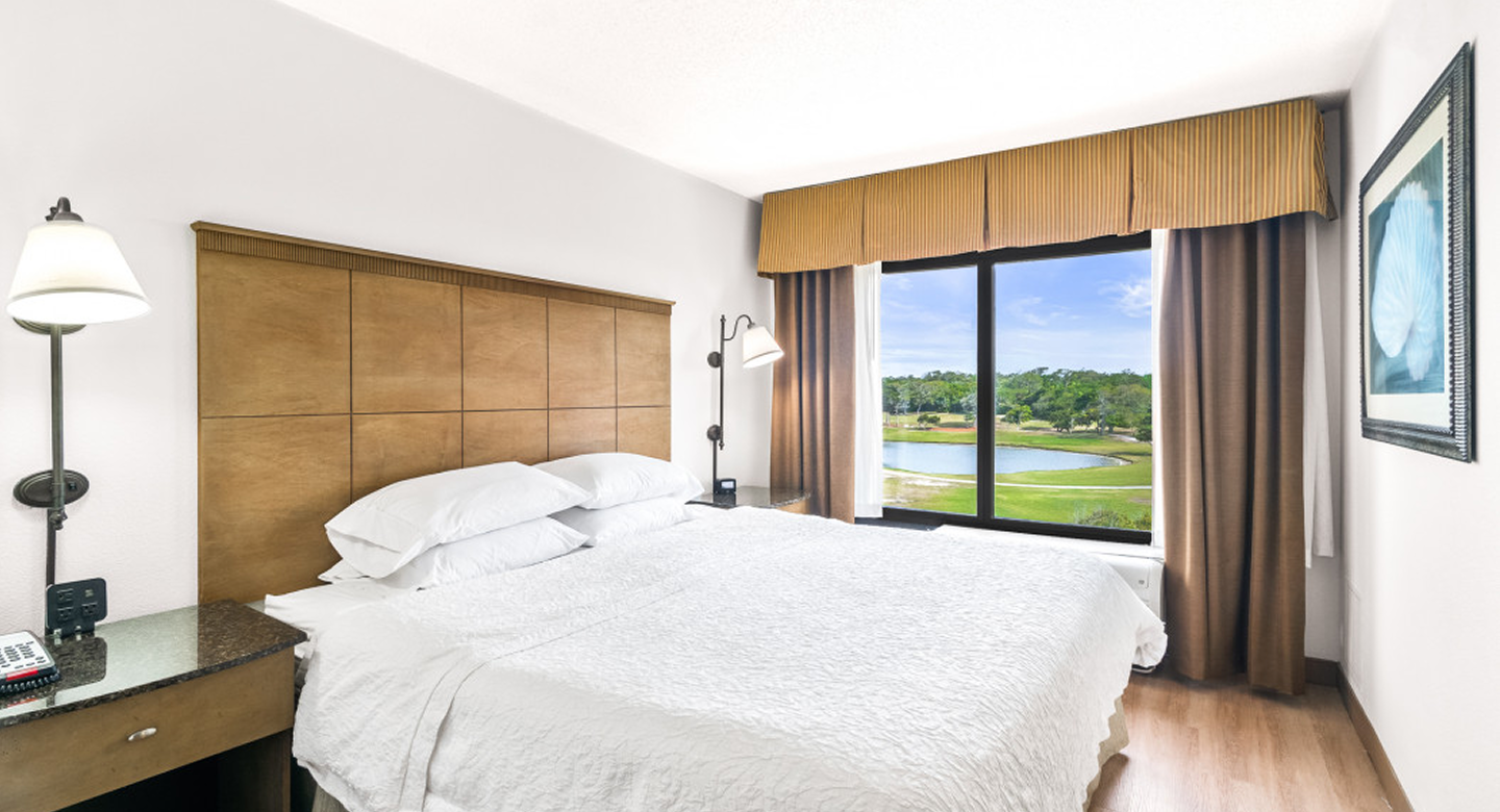 Relax in Stylish Guest Rooms